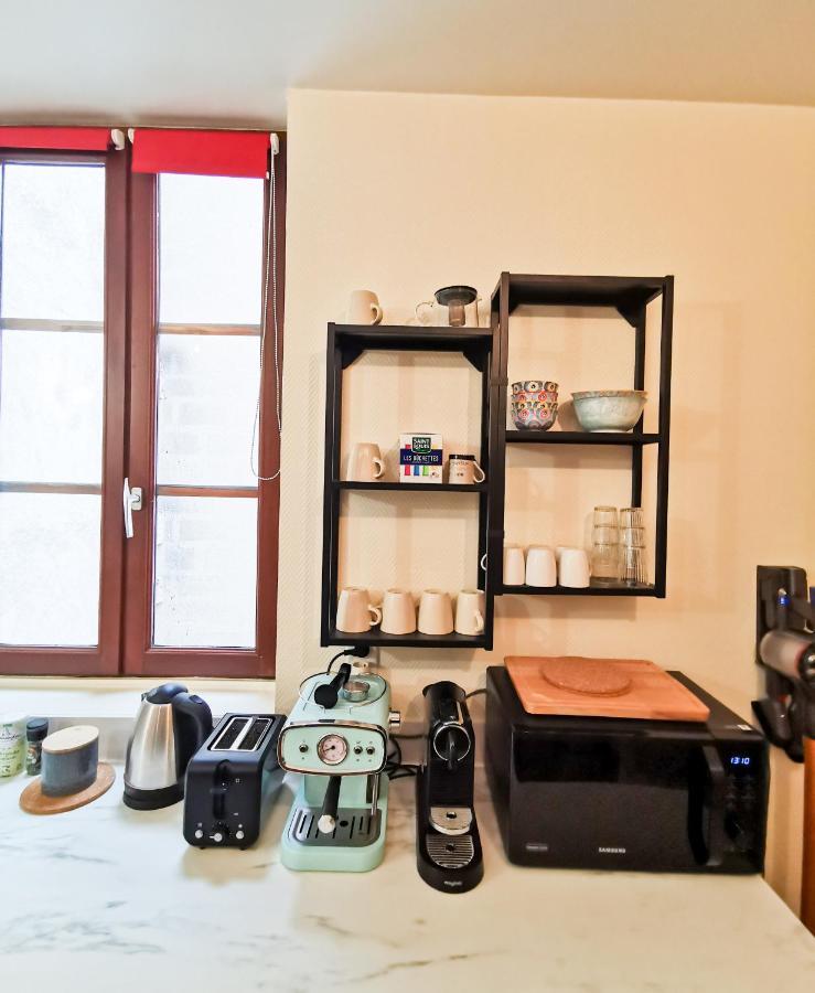 Loft Atypique Au Calme Avec Cour Privative Apartment Bourges Ngoại thất bức ảnh